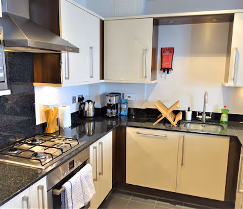 Surbiton Two Beds with Balcony