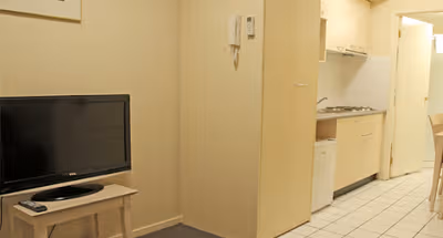 Latrobe Street Serviced Apartments