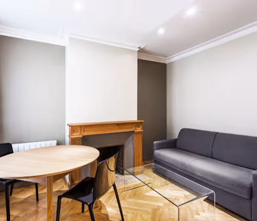 Rue de Constantinople A Serviced Apartment