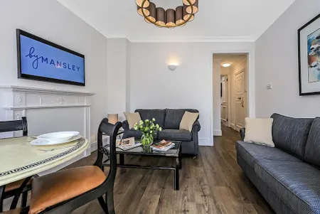 10 Curzon Street Apartment