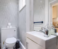 Handpost Lodge - Superb