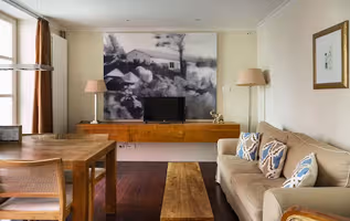 Belfort Master Suite with balcony