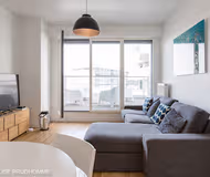 Two Bedroom Apartment in Issy les Moulineaux