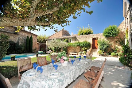 A Luxurious French Villa in a Picturesque Provencal Village
