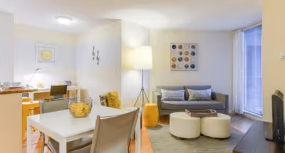 Victory Simcoe Street Apartment