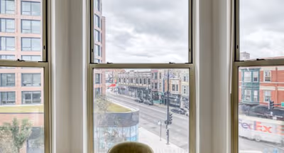 School St Serviced Apartment