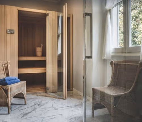 Magnificient Villa located right on the shores of Lake Como