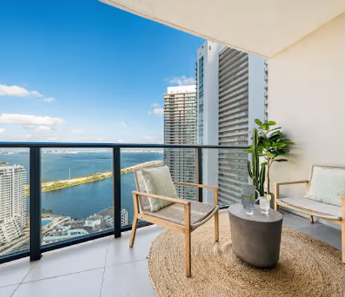 Paraiso Bayview Apartment