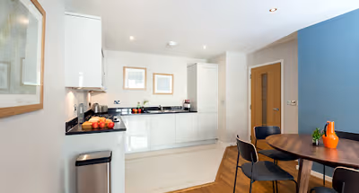 Fully equipped kitchen at Waterloo