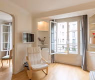 A PARISIAN HOME ON RUE SAINT DOMINIQUE