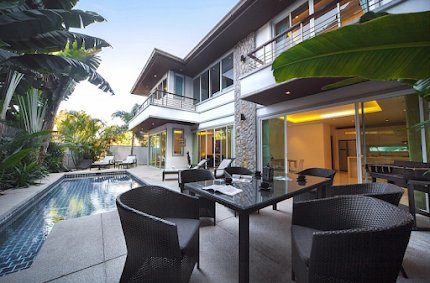 Modern Villa In Kamala