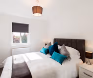 Bedroom at Oval View