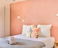 A PICNIC BY THE WATER IN CANAL ST MARTIN