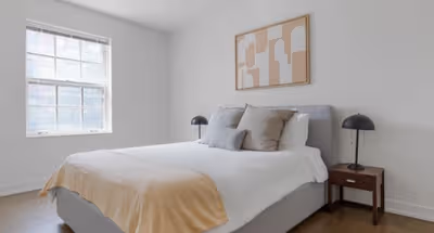 W Lawrence Ave Serviced Apartment