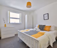 Sleek Central 2 Bed Apartment-