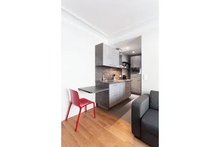 Rue de Moscou Serviced Apartment