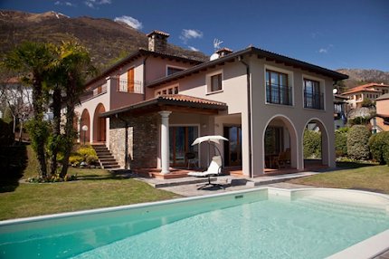 A Luxury Retreat in the Lake como