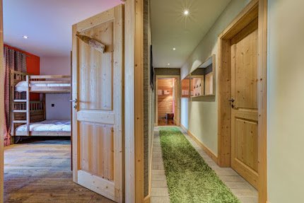 A CATERED LUXURY IN VERBIER! OVERLOOKING THE RHONE VALLEY NEXT TO PISTE STATION