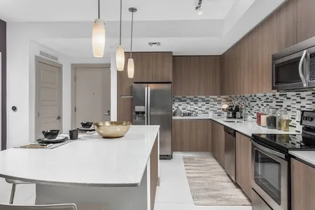 SE 2nd Ave Apartment 1