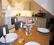 Luxury Central Chester Apartment - Free Parking