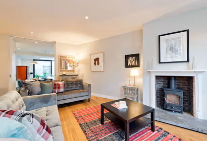 Modern Grand Canal Apartment Ballsbridge Dublin