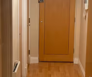 Entrance of Two bed flat by the beach No PARTIES NO EVENTS