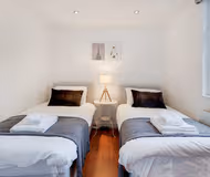 Bedroom at Tooting High Street