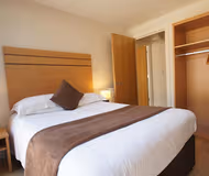 Crompton Court Apartments - Woodgreen