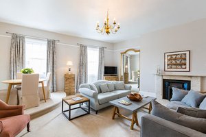 Queen's Circus Serviced Apartment