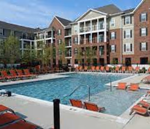 Luxury pool at Strathmoor