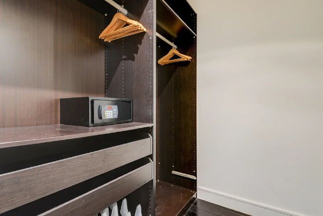 165M2 LAVISH ABODE-AVE MONTAIGNE & CHAMPS ELYSEES