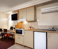 Full kitchen at Quest Yelverton Kalgoorlie