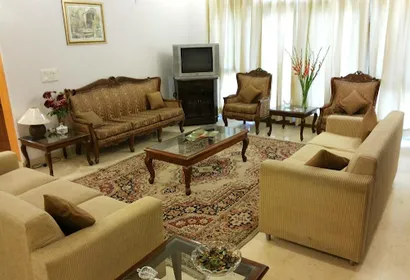 Noida Sector 44  Accommodation