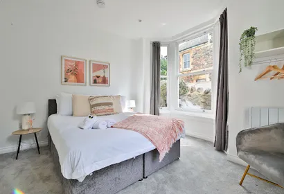 2 Bedroom & Bathroom Apartment with Parking