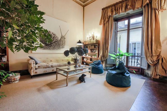 ARTFULLY DECORATED ABODE IN THE HISTORICAL CENTER