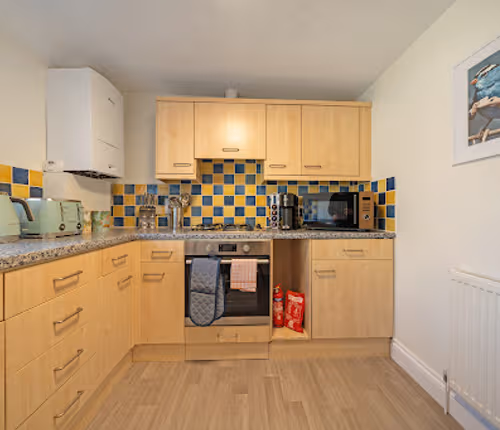 Spacious historic flat heart of town Smart TV WiFi