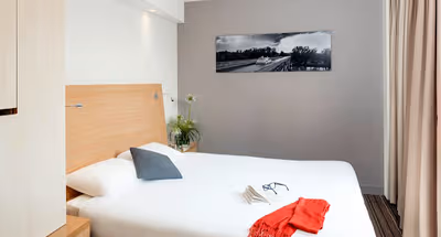 Bedroom at Toulouse Parthenon