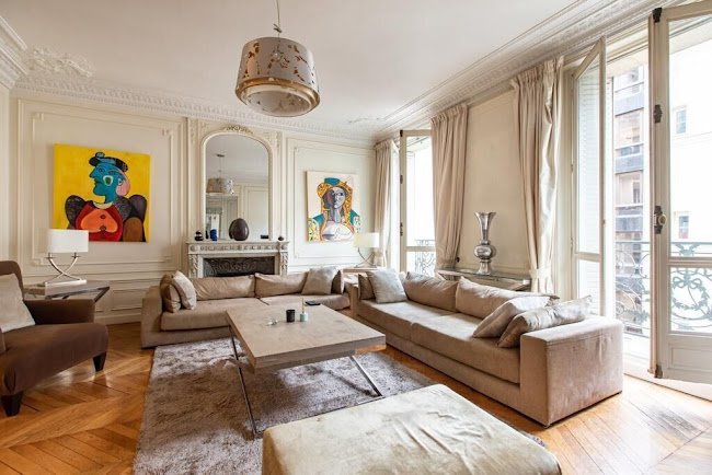 A 220SQM HAUSSMANN JEWEL ON THE CROWN OF CHAMPS ELYSEES