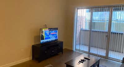 Highland Dr. Street Serviced Apartment