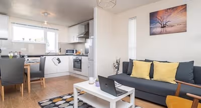 Beautiful 2 Bed Apartment