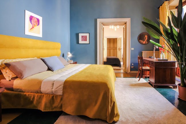 ARTFULLY DECORATED ABODE IN THE HISTORICAL CENTER