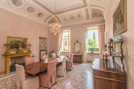 LAKE COMO HISTORIC LUXURY VILLA- 1200M2 OF PURE SPLEDOUR