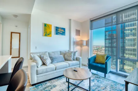 Hub House Apartments