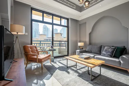 Classic One Bedroom Apartment near Souk Al Bahar