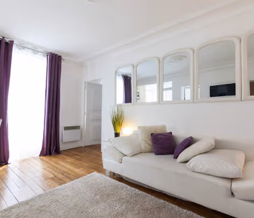 Living area at Rue de Bassano Serviced Apartment, Champs Elysee