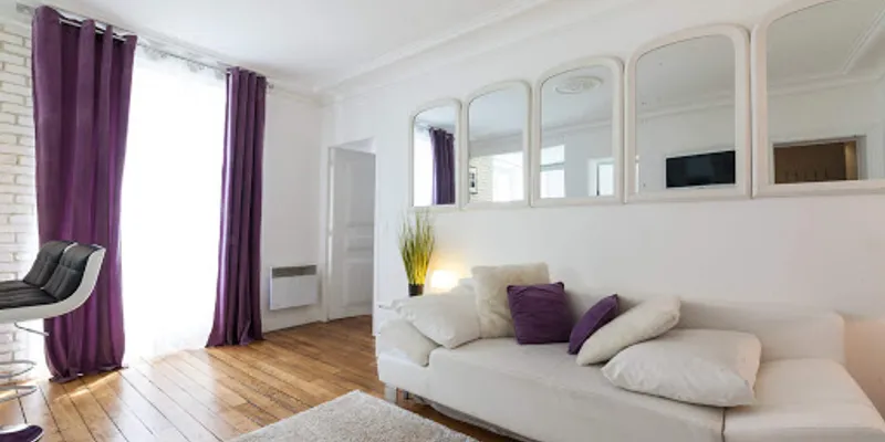Living area at Rue de Bassano Serviced Apartment, Champs Elysee