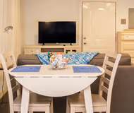 Beautiful, Fully Furnished Studio, Steps to MGH