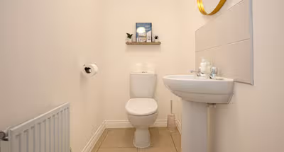 Aylesbury House with Free Parking, Super-Fast Wifi and Smart TV with Netflix by Yoko Property