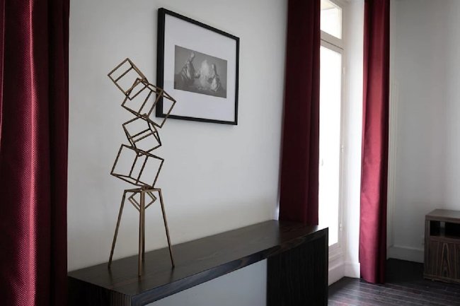 165M2 LAVISH ABODE-AVE MONTAIGNE & CHAMPS ELYSEES