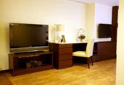 Hennessy Road Apartments, Wan Chai